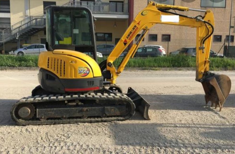 MONCALIERI - Iniziati i lavori di messa in sicurezza al campo B del cimitero