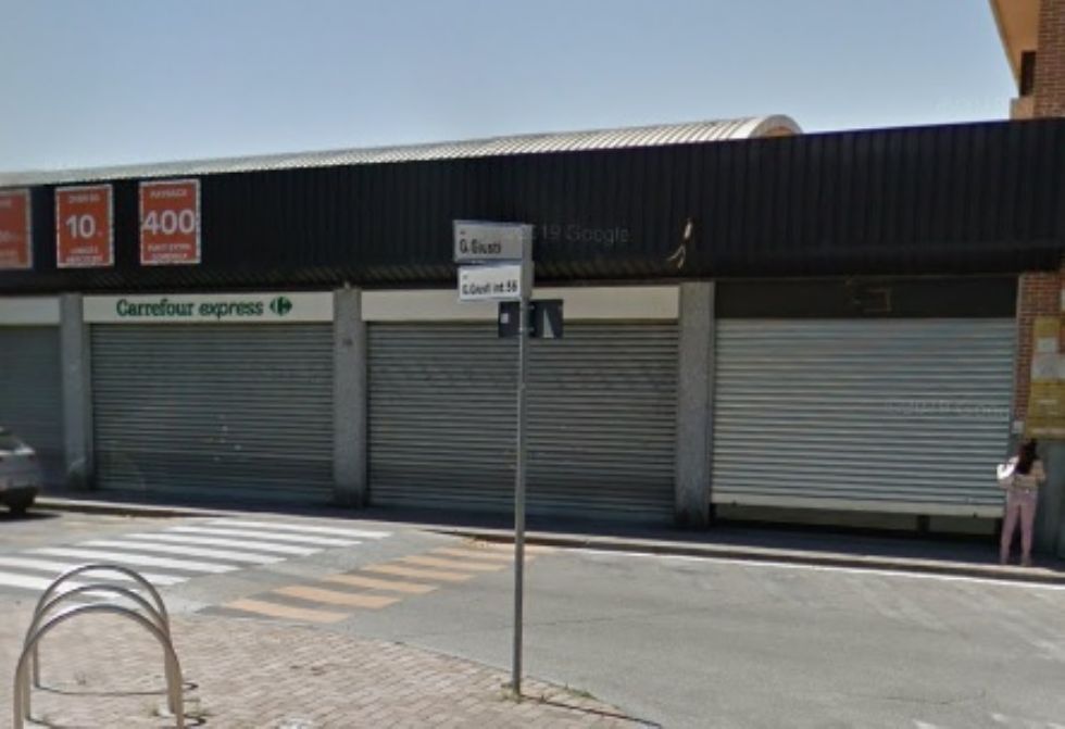 NICHELINO - Ladri al Carrefour di largo Giusti: rubato il fondo cassa